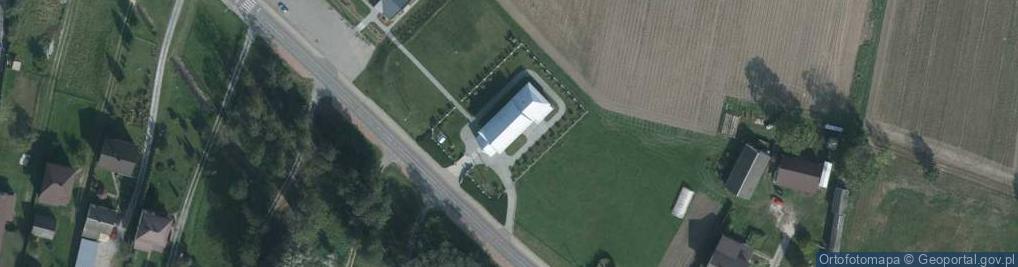 Zdjęcie satelitarne Parafia Rzymskokatolicka pw.Narodzenia Najświętszej Maryi Panny w Chmielku