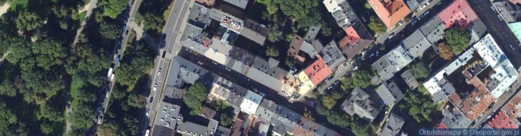 Zdjęcie satelitarne Playmakers