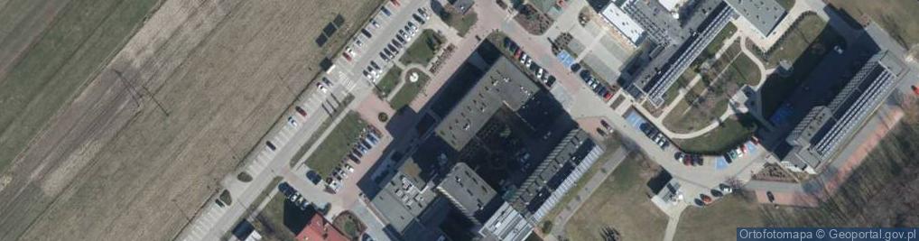 Zdjęcie satelitarne Powiatowe Centrum Pomocy Rodzinie w Dąbrowie Tarnowskiej