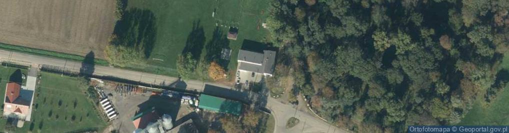 Zdjęcie satelitarne Przedsiębiorstwo Handlowo Usługowe