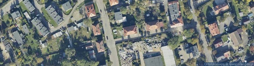 Zdjęcie satelitarne Przedsiębiorstwo Handlowo Usługowe