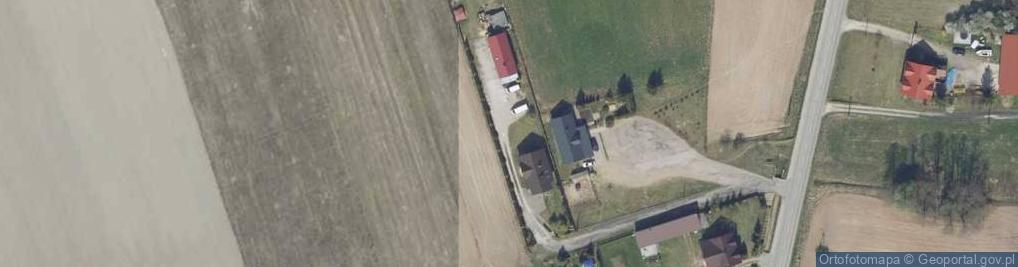 Zdjęcie satelitarne Przedsiębiorstwo Handlowo Usługowe