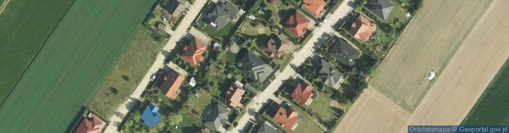 Zdjęcie satelitarne Przedsiębiorstwo Handlowo Usługowe