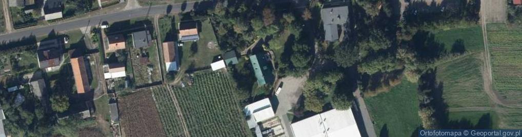 Zdjęcie satelitarne Przedsiębiorstwo Produkcyjno Handlowe L J Champ