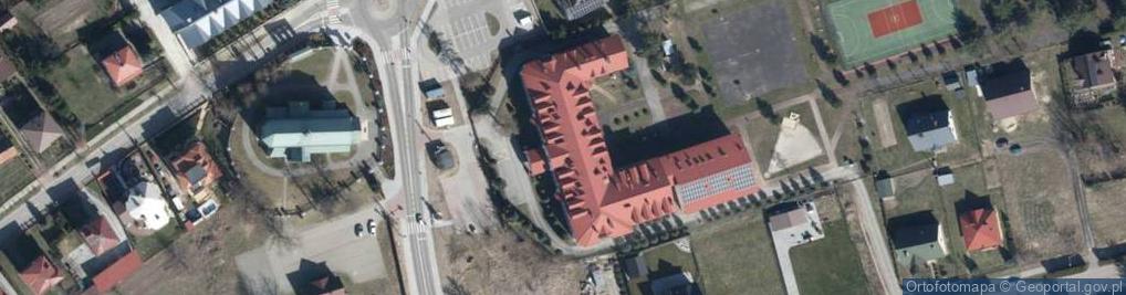 Zdjęcie satelitarne Publiczna Szkoła Podstawowa nr 1 im Jana Pawła II w Dąbrowie Tarnowskiej