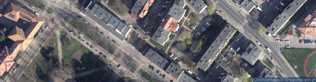 Zdjęcie satelitarne Redakcja Dwutygodnika Miejskiego Koło Brzegu Banaś Bogumiła