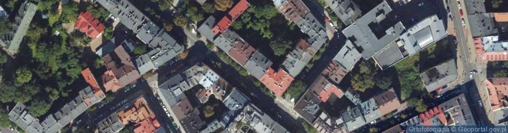 Zdjęcie satelitarne Rekomendme