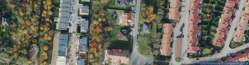 Zdjęcie satelitarne Rzymskokatolicka Parafia P.w.św.Faustyny, Dziewicy w Częstochowie