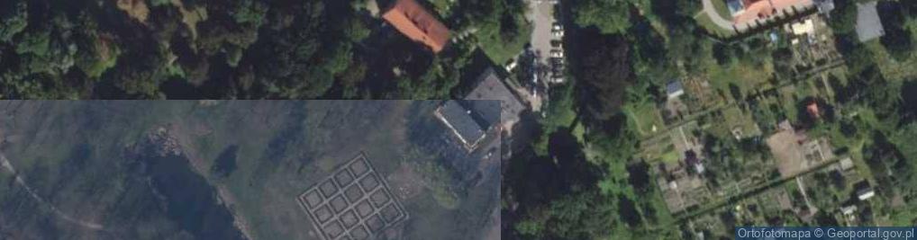 Zdjęcie satelitarne Samodzielny Publiczny Zakład Opieki Zdrowotnej Gminny Ośrodek Zdrowia w Opatówku