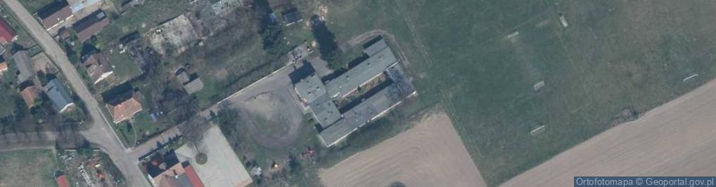 Zdjęcie satelitarne Samorządowa Szkoła Podstawowa i Oddział Przedszkolny w Toporowie