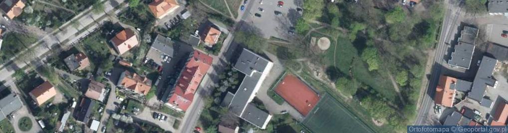 Zdjęcie satelitarne SP nr 2 w Wołowie