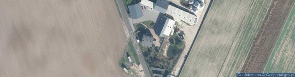 Zdjęcie satelitarne Spółdzielcza Grupa Producentów "Chrzypski Tucz" w Gnuszynie
