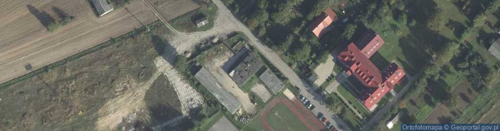Zdjęcie satelitarne Spółdzielnia Kółek Rolniczych w Trzeszczanach [ w Likwidacji