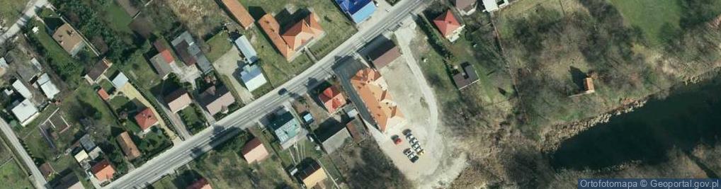 Zdjęcie satelitarne Społeczny Komitet Budowy Pomnika Bohaterów Września 1939R w Radłowie