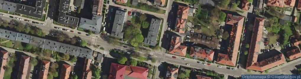 Zdjęcie satelitarne Sprzedaż Bezpośrednia Towarów Konsumpcyjnych