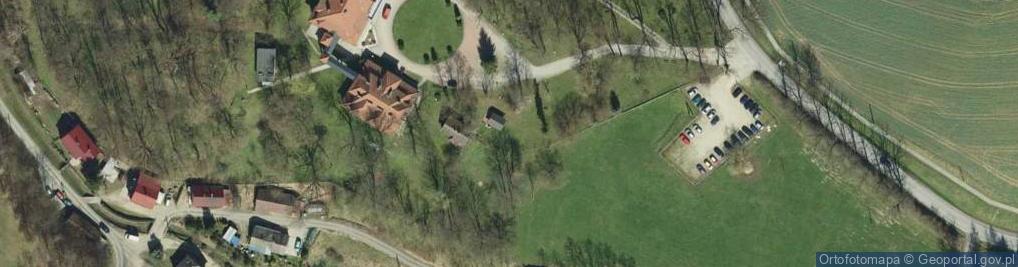 Zdjęcie satelitarne Środowiskowy Dom Samopomocy Dla Osób z Zaburzeniami Psychicznymi w Rzuchowej