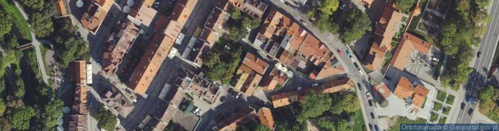 Zdjęcie satelitarne Stowarzyszenie Młodzieży Rekord