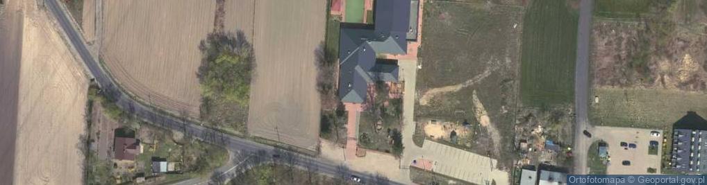 Zdjęcie satelitarne Stowarzyszenie Wspierania Rozwoju i Edukacji Dzieci Wiejskich przy Szkole Podstawowej im A Mickiewicza w Umiastowie