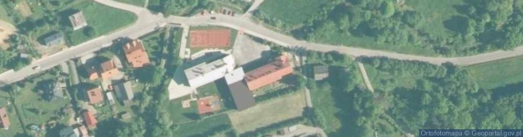 Zdjęcie satelitarne Szkoła Podstawowa im Bohaterów Westerplatte w Marcówce