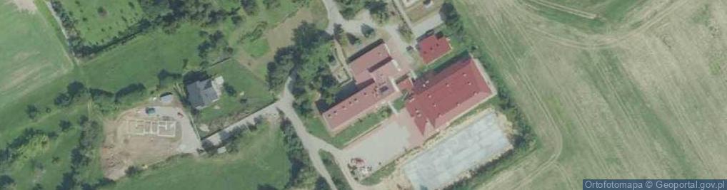Zdjęcie satelitarne Szkoła Podstawowa im Marii Konopnickiej w Łazanach