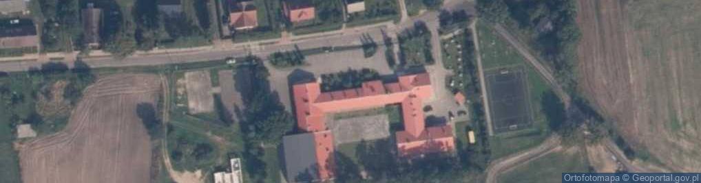 Zdjęcie satelitarne Szkoła Podstawowa im Mikołaja Kopernika w Pęzinie