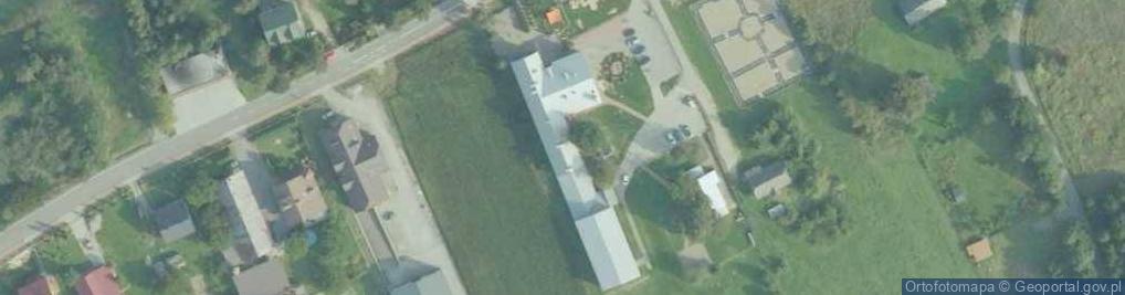 Zdjęcie satelitarne Szkoła Podstawowa im św Brata Alberta w Czechówce