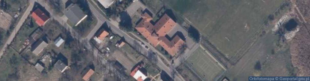 Zdjęcie satelitarne Szkoła Podstawowa im Władysława ST Reymonta w Cychrach