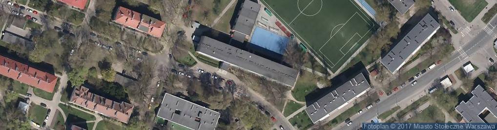 Zdjęcie satelitarne Szkoła Podstawowa nr 142 im i Pułku Lotnictwa Myśliwskiego Warszawa