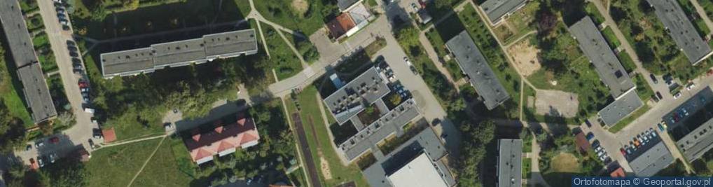 Zdjęcie satelitarne Szkoła Podstawowa nr 3 im Jana Pawła II w Ostródzie