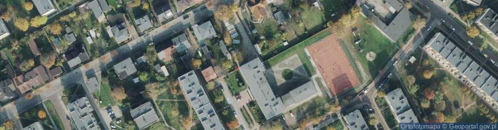 Zdjęcie satelitarne Szkoła Podstawowa nr 32 im Jerzego Dudy Gracza w Częstochowie