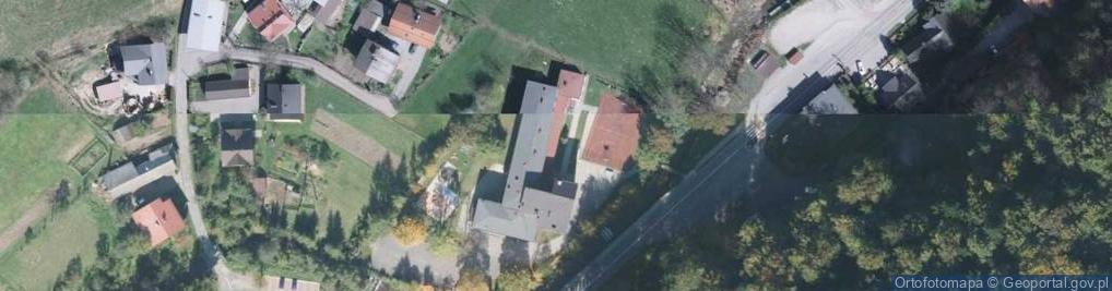 Zdjęcie satelitarne Szkoła Podstawowa nr 4 im KS Seniora F Michejdy w Wiśle