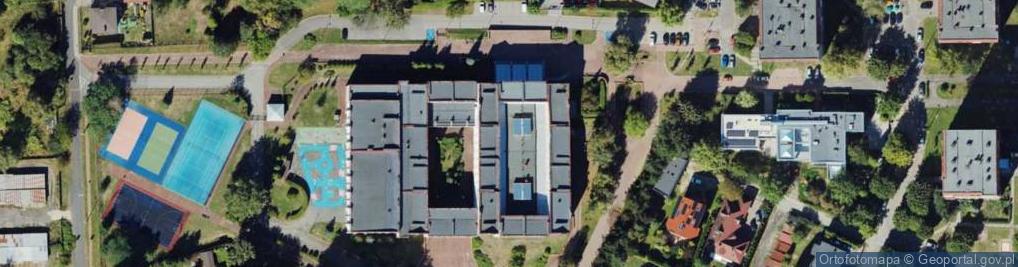 Zdjęcie satelitarne Szkoła Podstawowa nr 67 z Oddziałami Integracyjnymi im Komisji Edukacji Narodowej