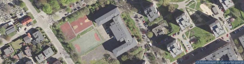 Zdjęcie satelitarne Szkoła Podstawowa nr 7 im Kornela Makuszyńskiego w Mysłowicach