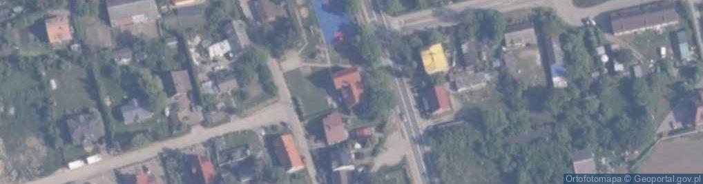 Zdjęcie satelitarne Szkoła Podstawowa w Skowarczu