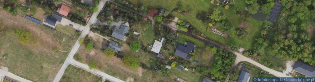 Zdjęcie satelitarne T A T i X