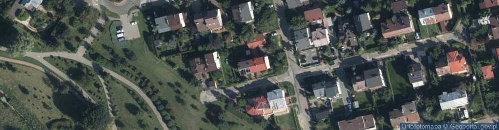 Zdjęcie satelitarne T H U