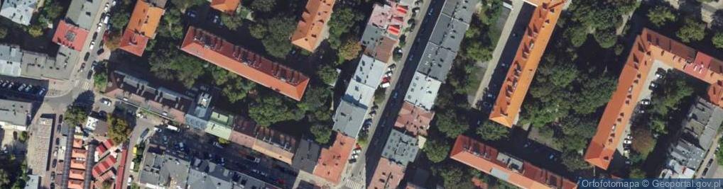 Zdjęcie satelitarne Themi