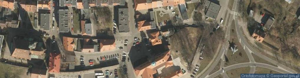 Zdjęcie satelitarne Towarz, Wołów