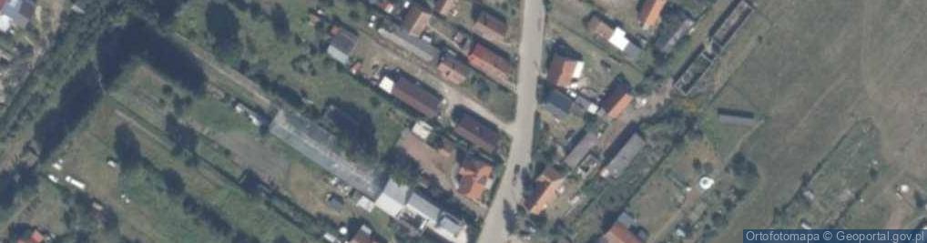 Zdjęcie satelitarne Uprawa Pieczarek Kiosk Owocowo Warzywny