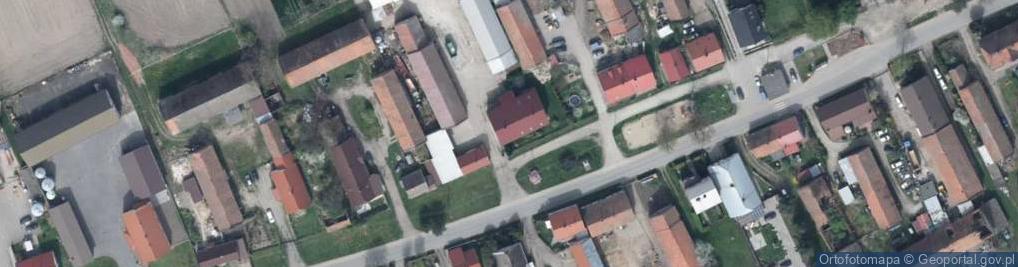 Zdjęcie satelitarne Usługi Rolnicze Hejnik Janusz