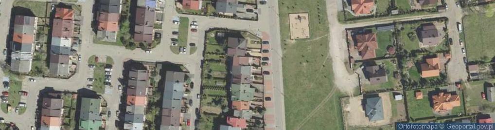 Zdjęcie satelitarne Usługi Transportowo Handlowe
