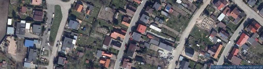 Zdjęcie satelitarne Usługowy Zakład Kamieniarski Wyrób Nagrobków Piotr Dominiak ul.Krucza 15, 78-600 Wałcz