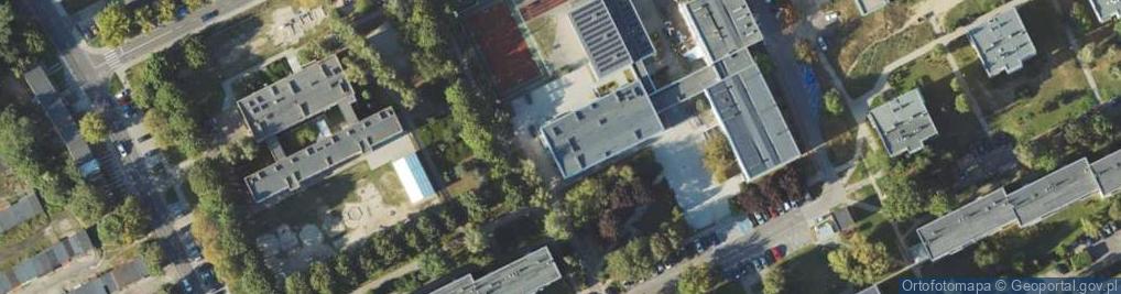 Zdjęcie satelitarne V Liceum Ogólnokształcące im Krzysztofa Kieślowskiego