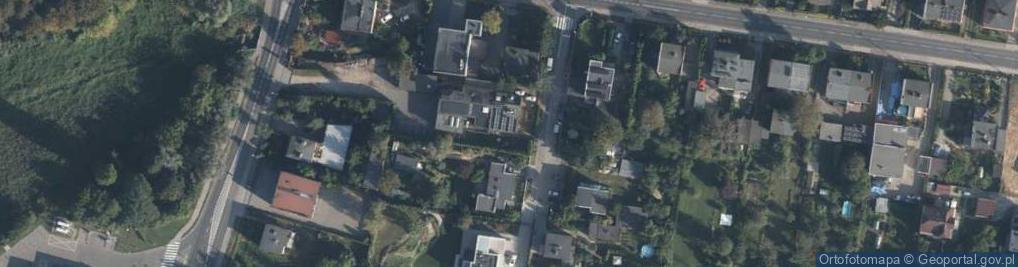 Zdjęcie satelitarne V8