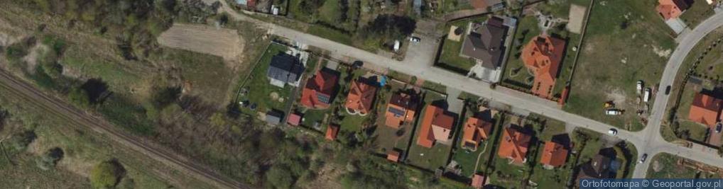 Zdjęcie satelitarne Woodcraft Elżbieta Kalinowska Rafał Piniaha