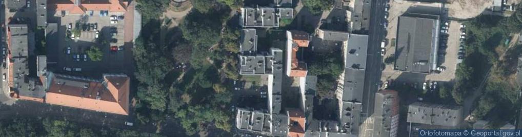 Zdjęcie satelitarne Wspólnota Mieszkaniowa przy Al.Wyzwolenia 2, 4, 4A, PL.Żołnierza 17, 18, 19