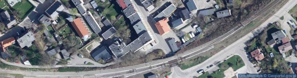 Zdjęcie satelitarne Wspólnota Mieszkaniowa przy Os.XXX-Lecia nr 9 w Nowej Rudzie