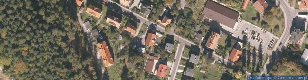 Zdjęcie satelitarne Wspólnota Mieszkaniowa przy ul.Cmentarnej nr 3 w Jedlinie-Zdroju