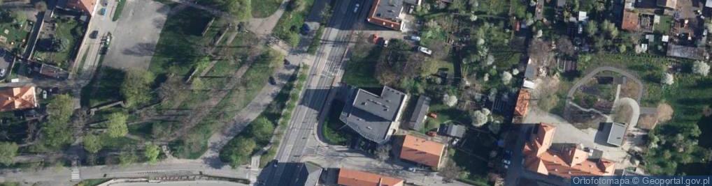 Zdjęcie satelitarne Wspólnota Mieszkaniowa przy ul.Fabrycznej nr 11 w Piławie Górnej