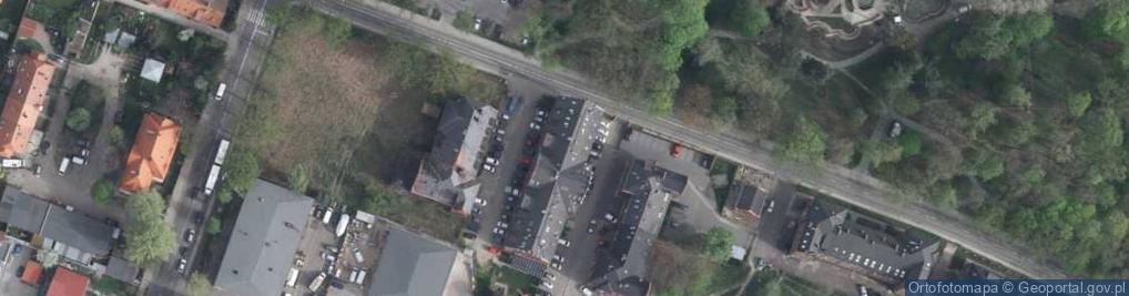 Zdjęcie satelitarne Wspólnota Mieszkaniowa przy ul.Komunardów 16-16A w Świdnicy